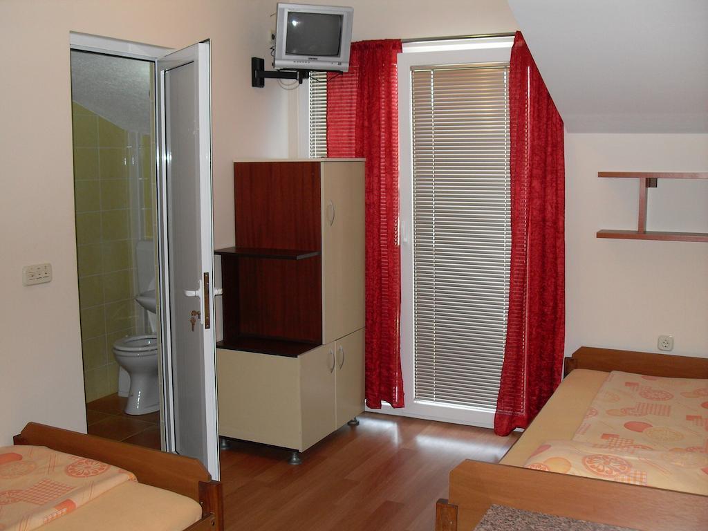 Mitko'S Guest House أوهغيد الغرفة الصورة