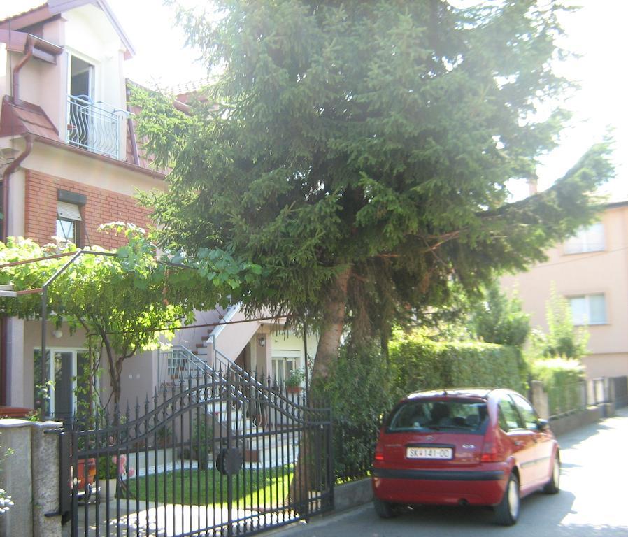 Mitko'S Guest House أوهغيد المظهر الخارجي الصورة