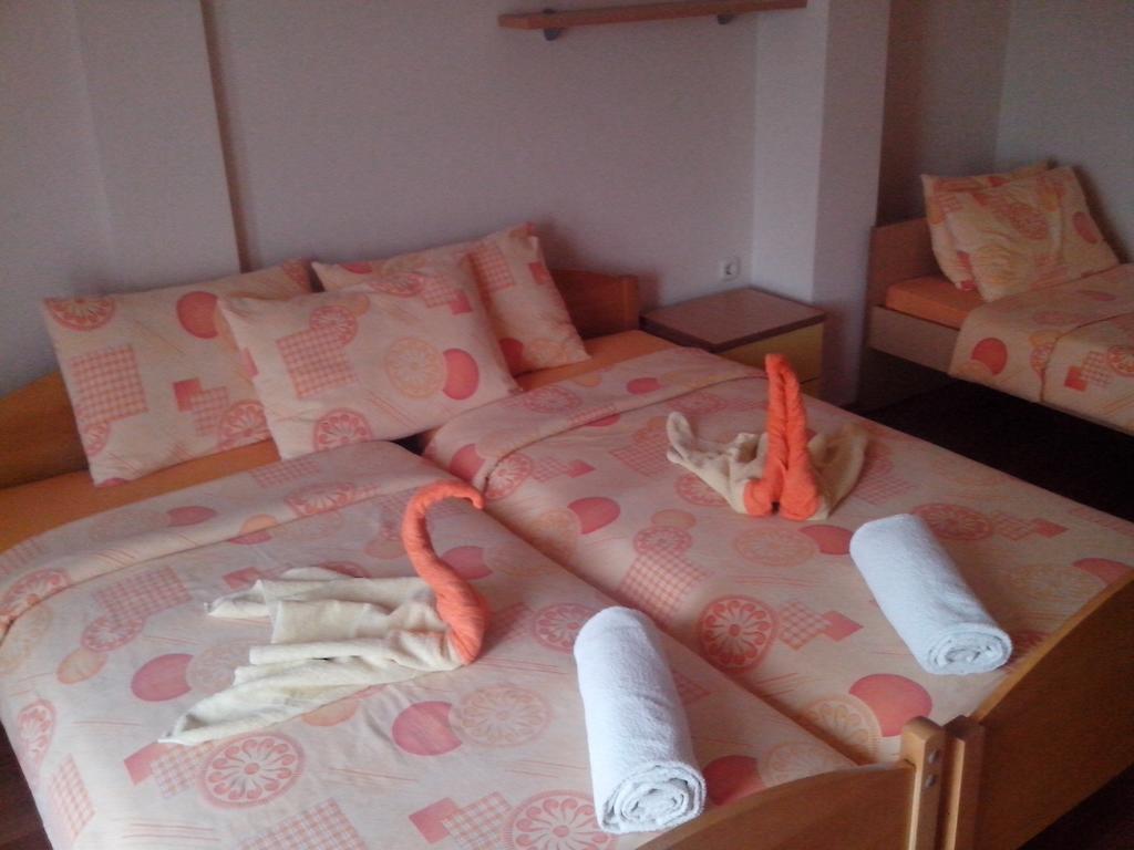 Mitko'S Guest House أوهغيد الغرفة الصورة