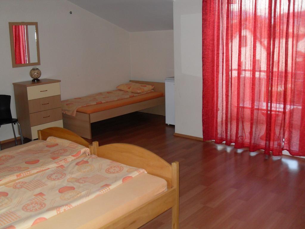 Mitko'S Guest House أوهغيد الغرفة الصورة
